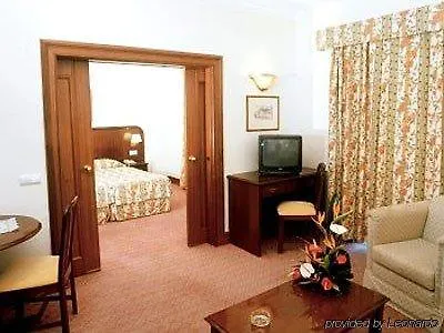 فندق Jardins Da Ajuda 4*