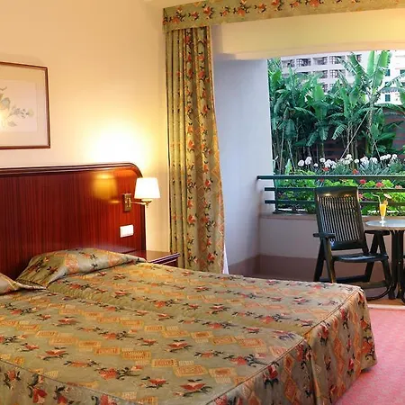 فندق Jardins Da Ajuda 4*