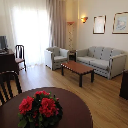 Jardins Da Ajuda Hotel 4*